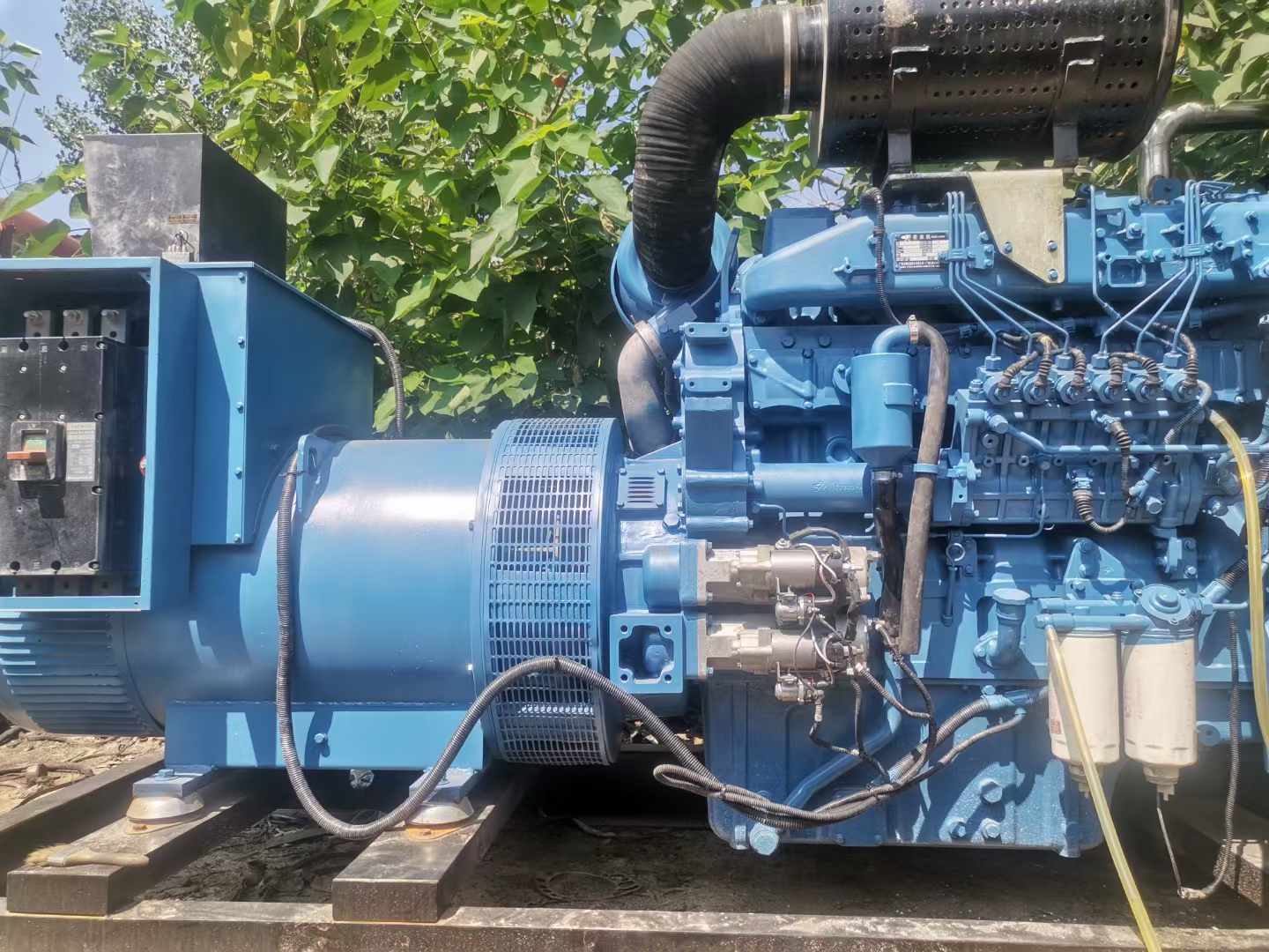 海北详细说明降低 800kW 柴油发电机输出电流波动的方法